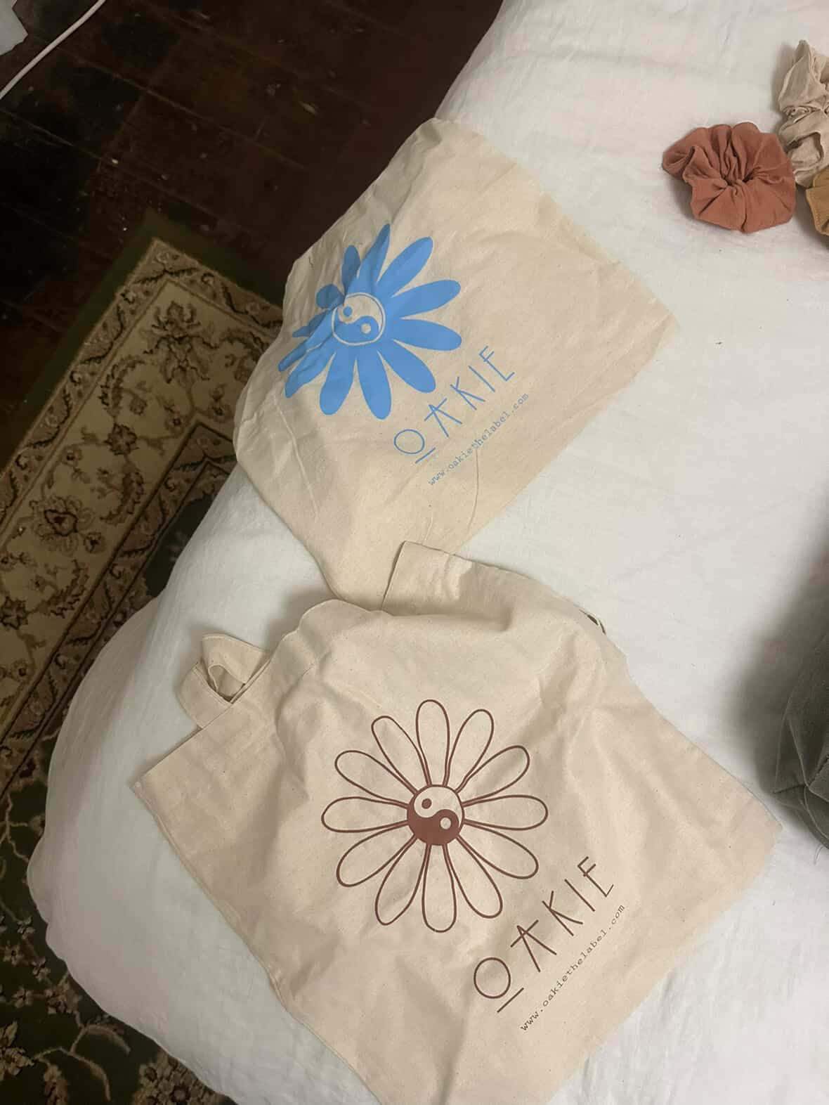 Oakie tote bag